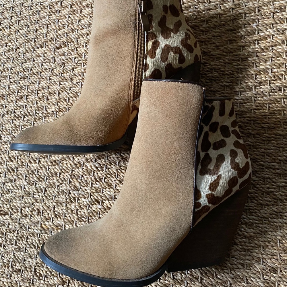 Very Volatile leopard wedge boot!